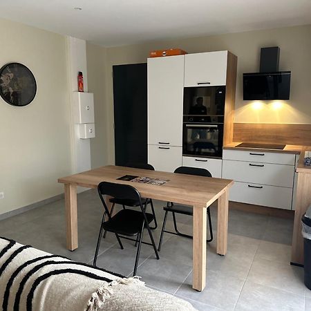 Maison T3 Dans Un Village Calme Saint-Mitre-les-Remparts Extérieur photo