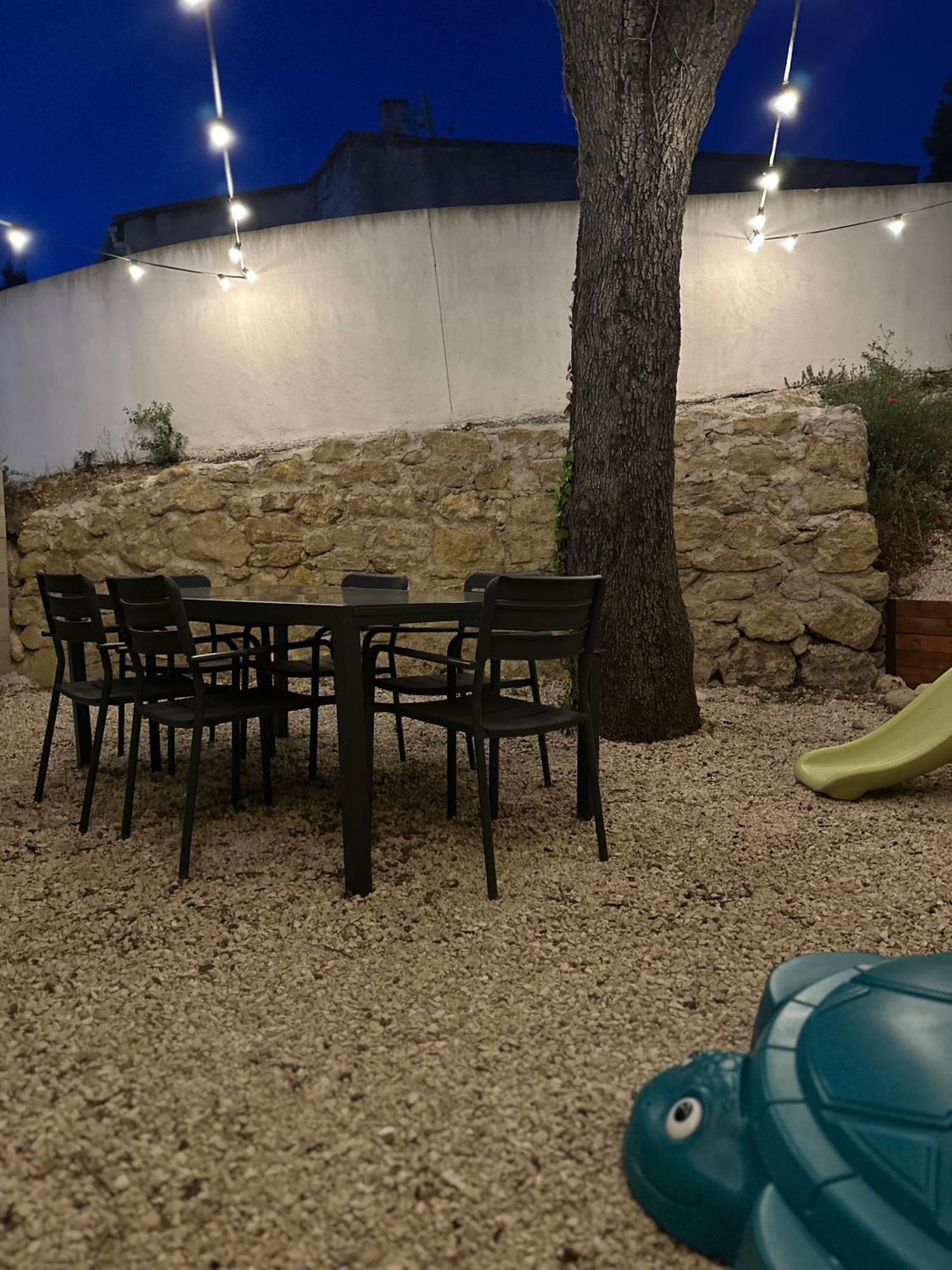 Maison T3 Dans Un Village Calme Saint-Mitre-les-Remparts Extérieur photo