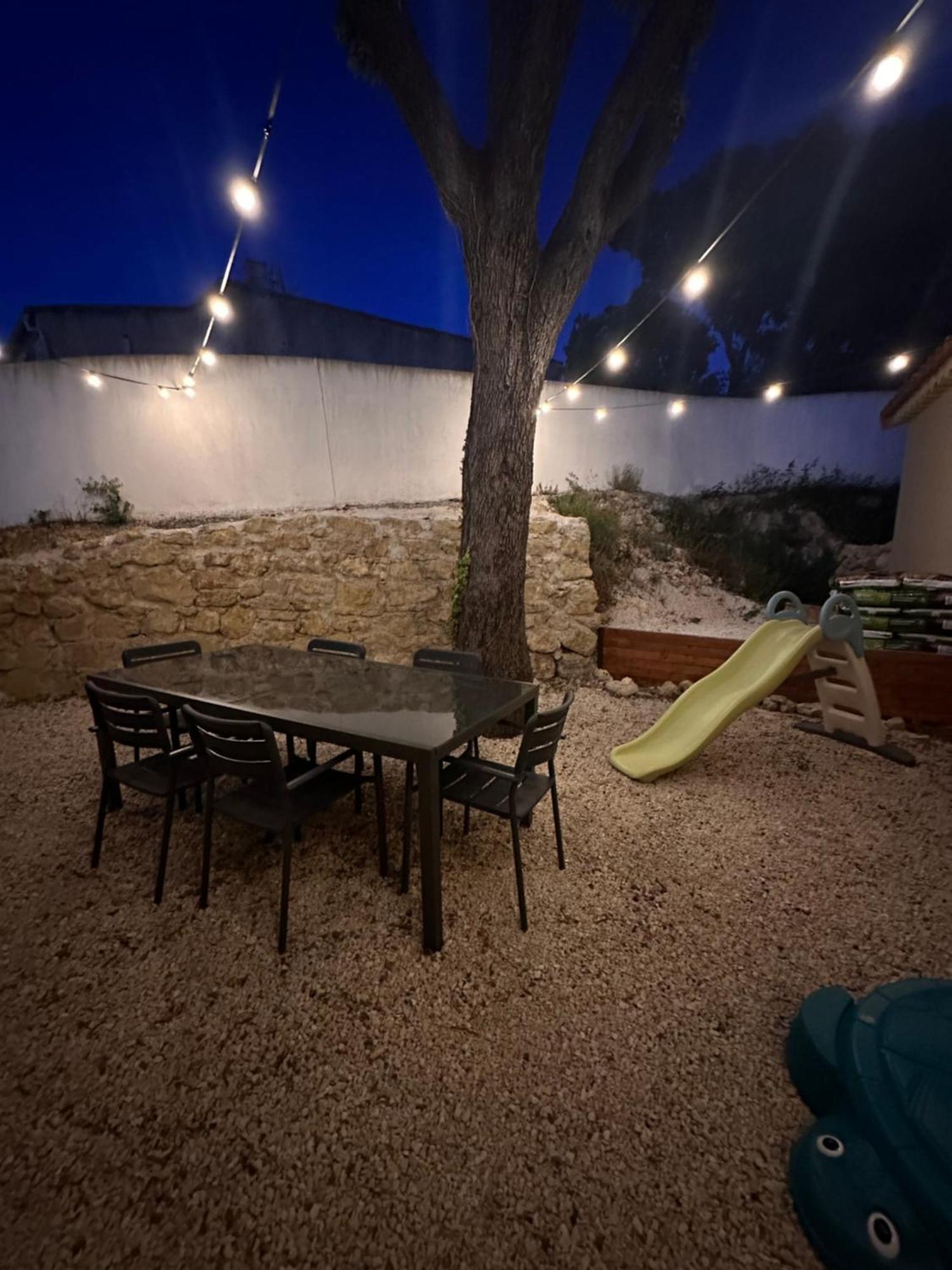 Maison T3 Dans Un Village Calme Saint-Mitre-les-Remparts Extérieur photo